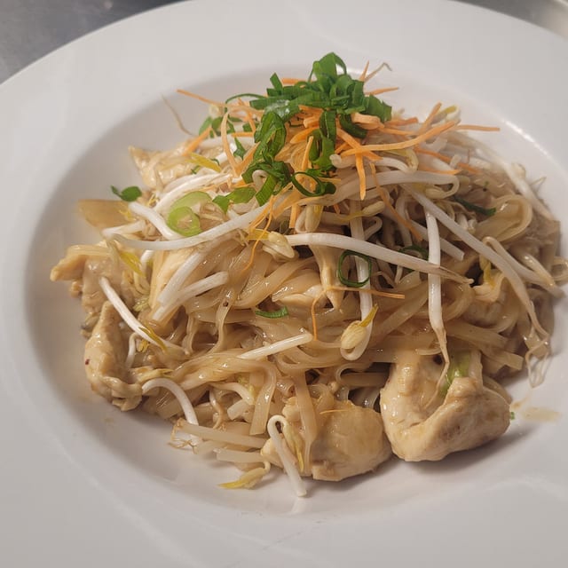 Gluten-Free Lo Mein.