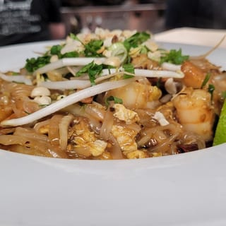 Zen’s Pad Thai (Thailand)